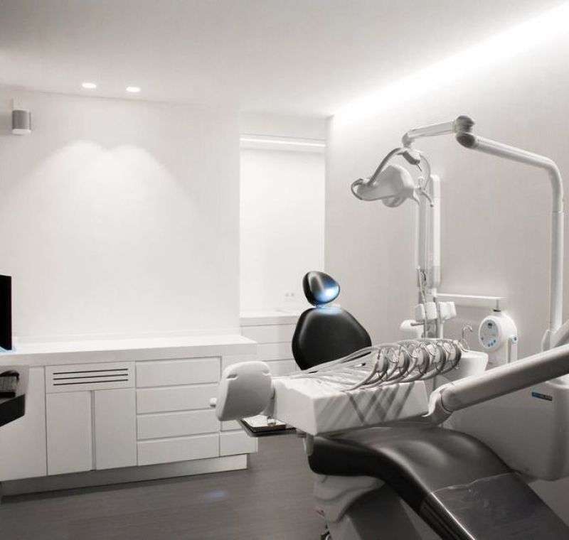 Interior de la  clínica dental Ezedent,  León
