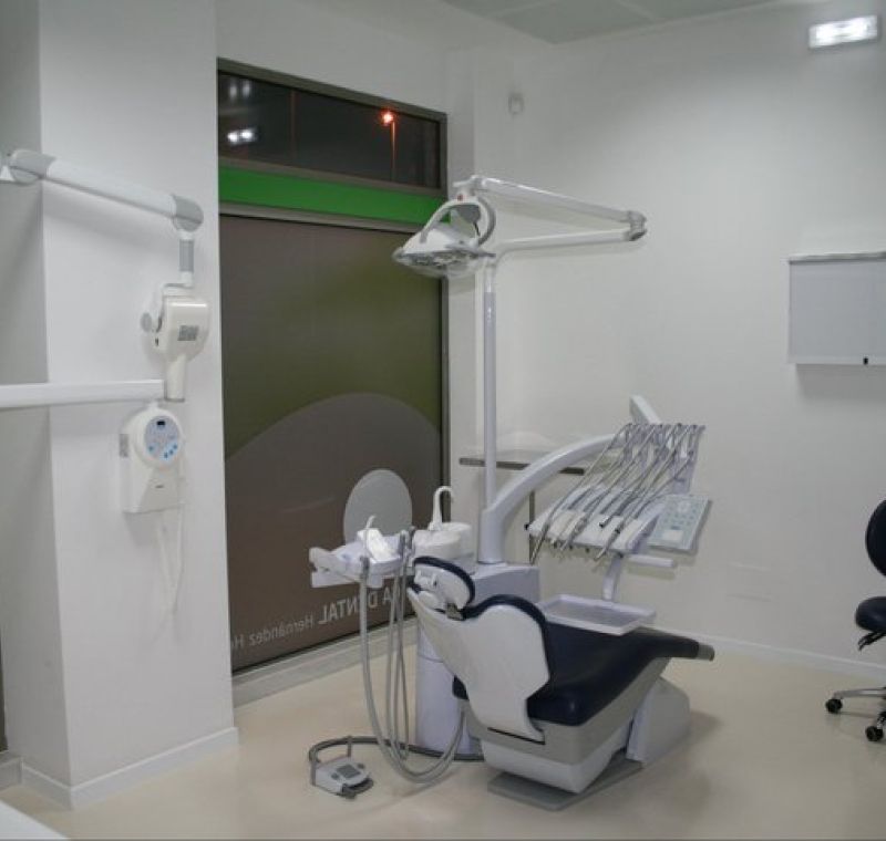 CLÍNICA DENTAL HERNÁNDEZ HERRERA GIJÓN